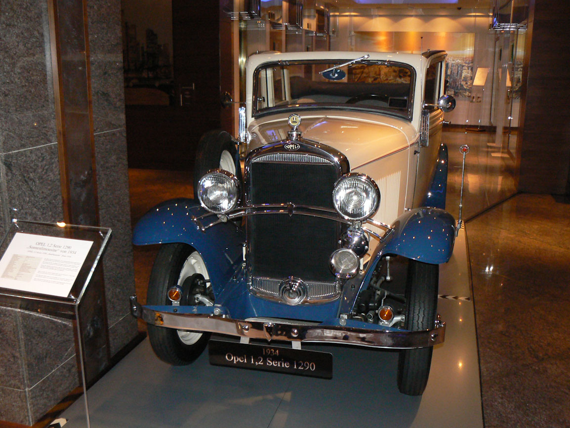 Old 1934 Opel classic card